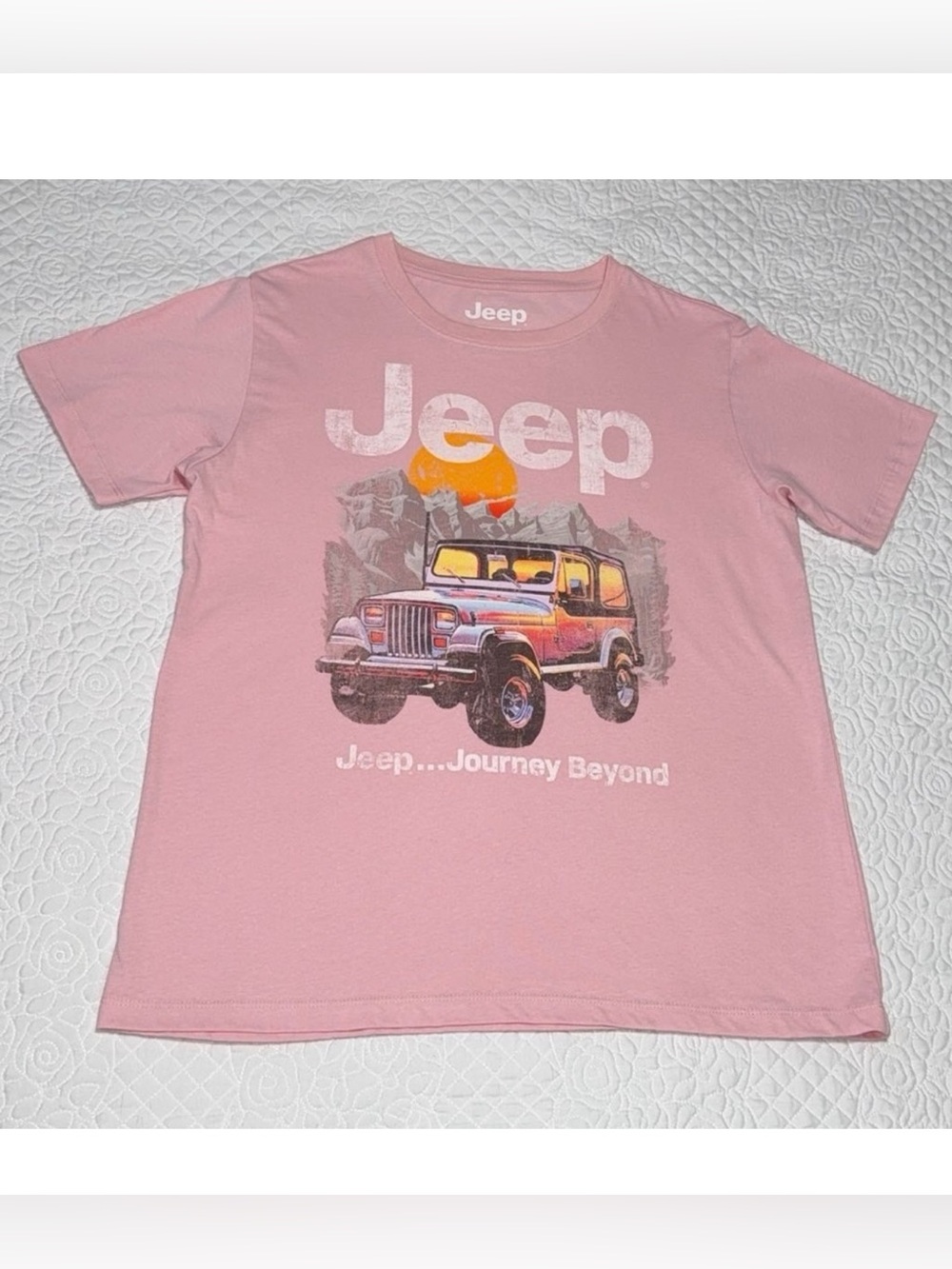 Jeep pink Wrangler Explore Graphic Tee Womens  XS oversized vintage